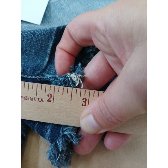 NWT Nature Denim Shorts High Rise Size M Medium Wash Distressed Cutoff - Picture 6 of 6